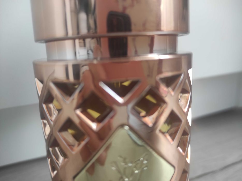Ard Ar Zaafaran Jazzab Gold perfumy zbliżone do Lancome Tresorr