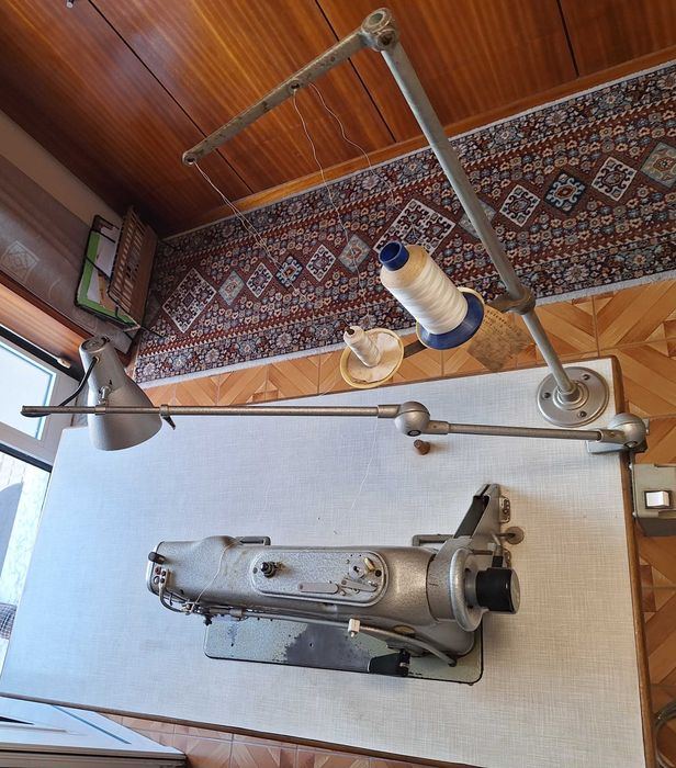 Máquina de costura industrial de ponto corrido da durkopp