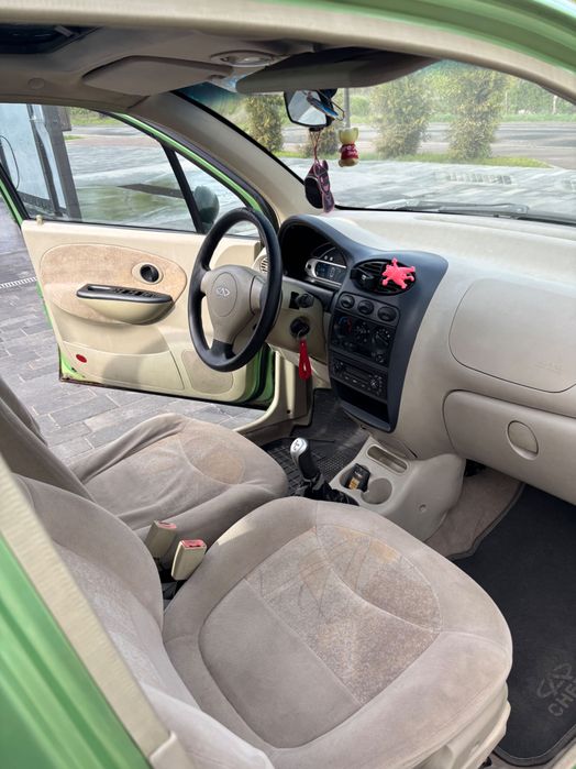 Автомобіль Cherry QQ