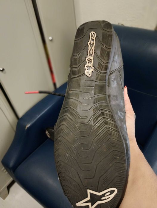 Vender botas de motoqueiro