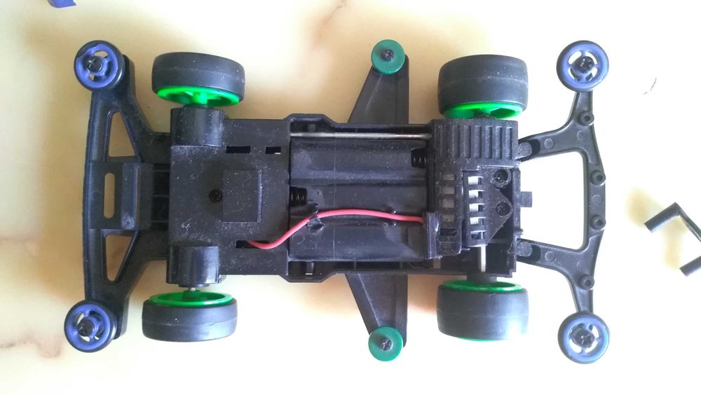 аккумуляторная скоростная машинка Magnum Racing Cross 4WD.