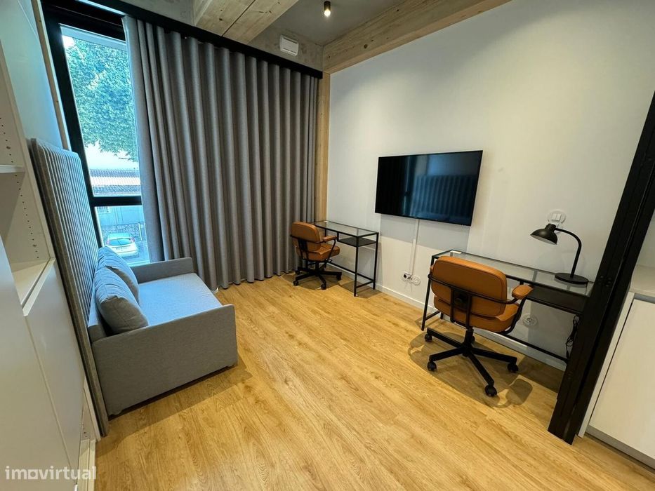 Apartamento T0 Mobilado | Investimento Seguro em Azurém – Guimarães