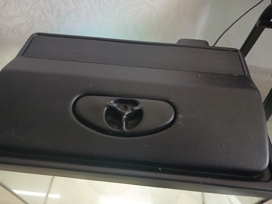 Акваріум 60 літрів