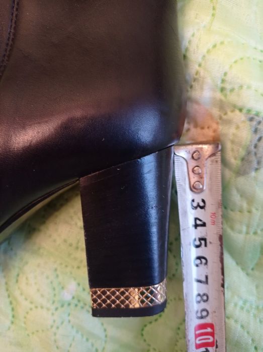 Женские итальянские кожаные сапоги на цигейке Dyva