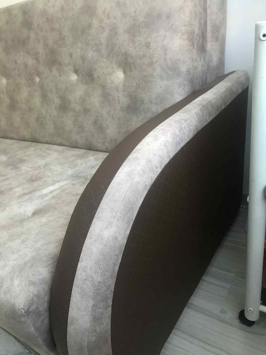 Sofa dwuosobowa