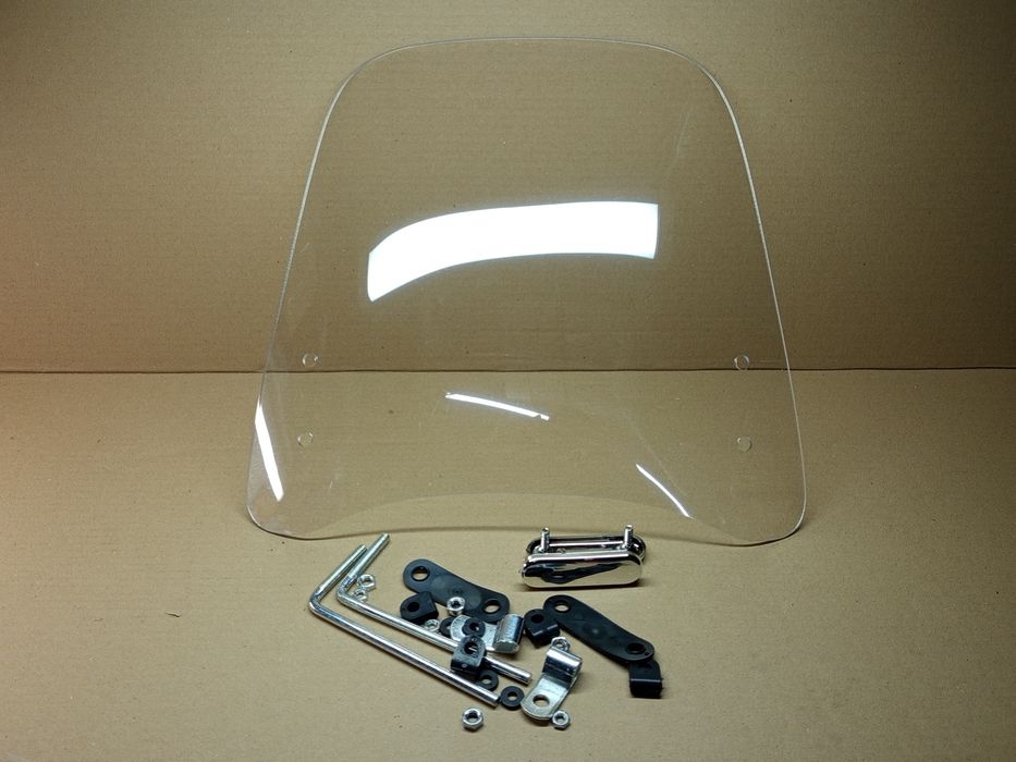 Вітрове скло мото  (обтікач) 36,5х40,5см (2,8мм)