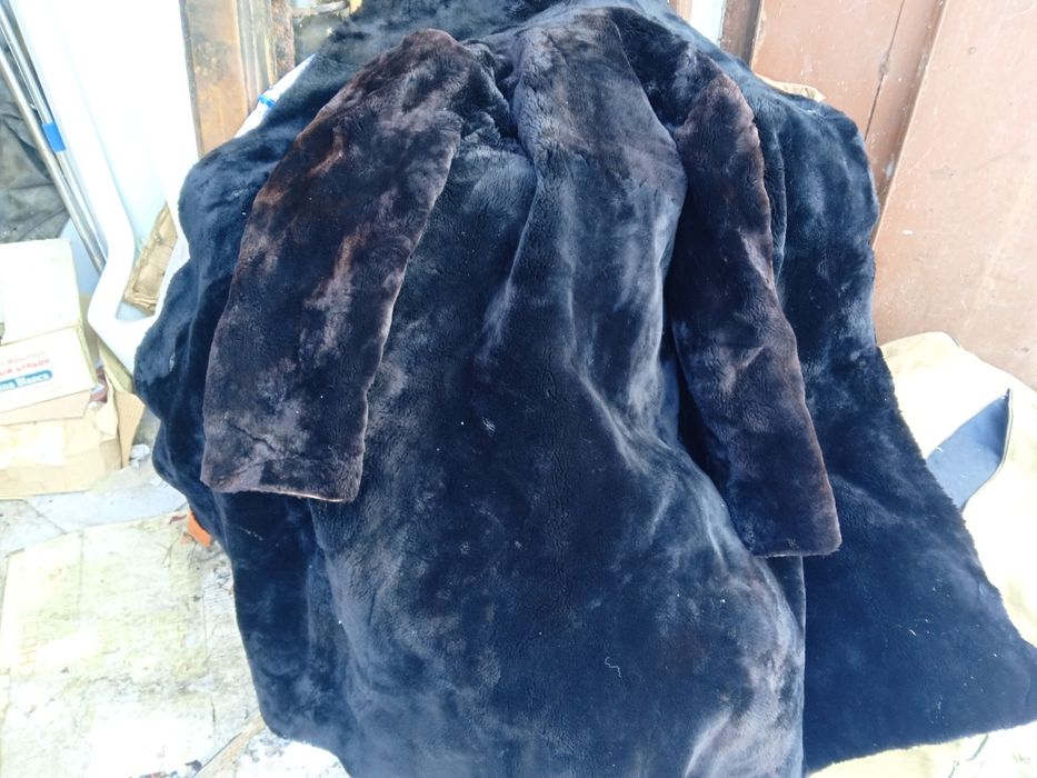 Тёплые вещи СССР шубы телогрейки валенки