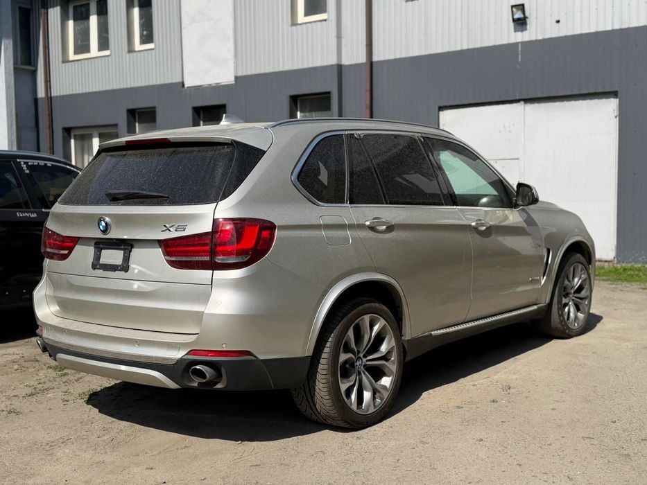 Скло дверей Bmw x3 f25 стекло дверей кузова бмв х3 ф25 форточка