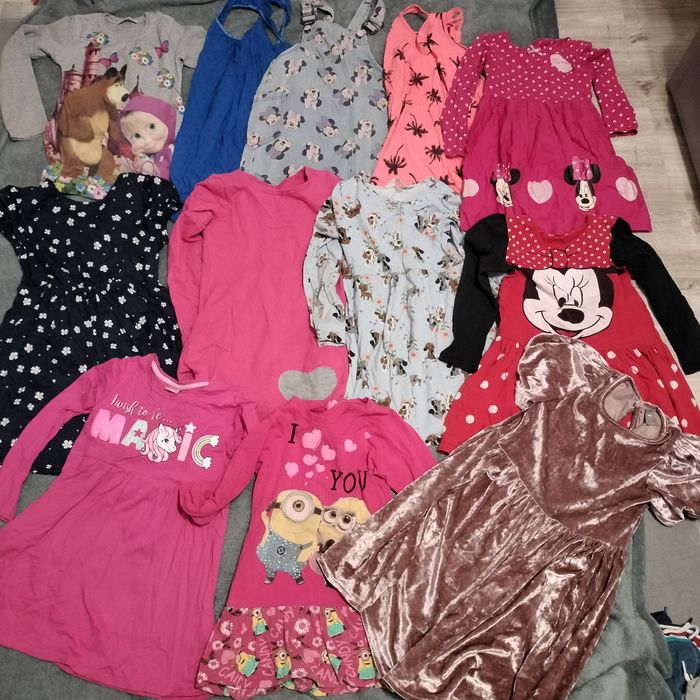 Duża paka ubrań dla dziewczynki 75 sztuk, rozmiar 122