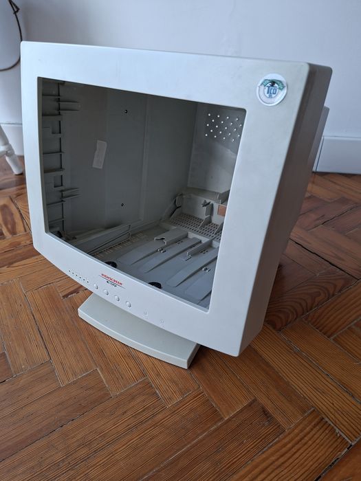 Monitor - cama para gato