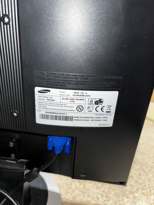 2 Monitores PC 60Hz de 19'