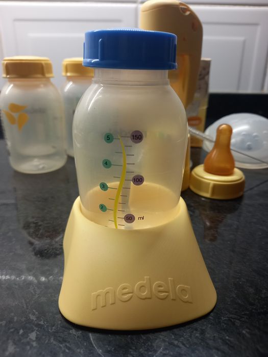 Bomba de extração de leite materno de marca Medela