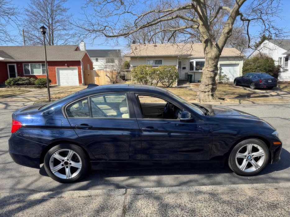 BMW 3 Series 320i xDrive      2014