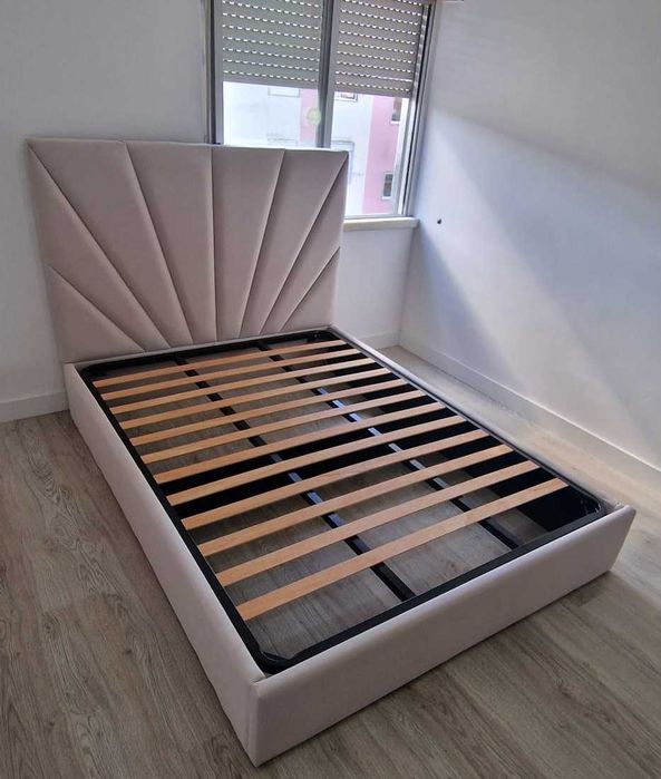 Camas De Casal Estofadas ALTA GAMA - MODELO RAYOS - Top de Gama 190x140m Estrado Incluído!!
