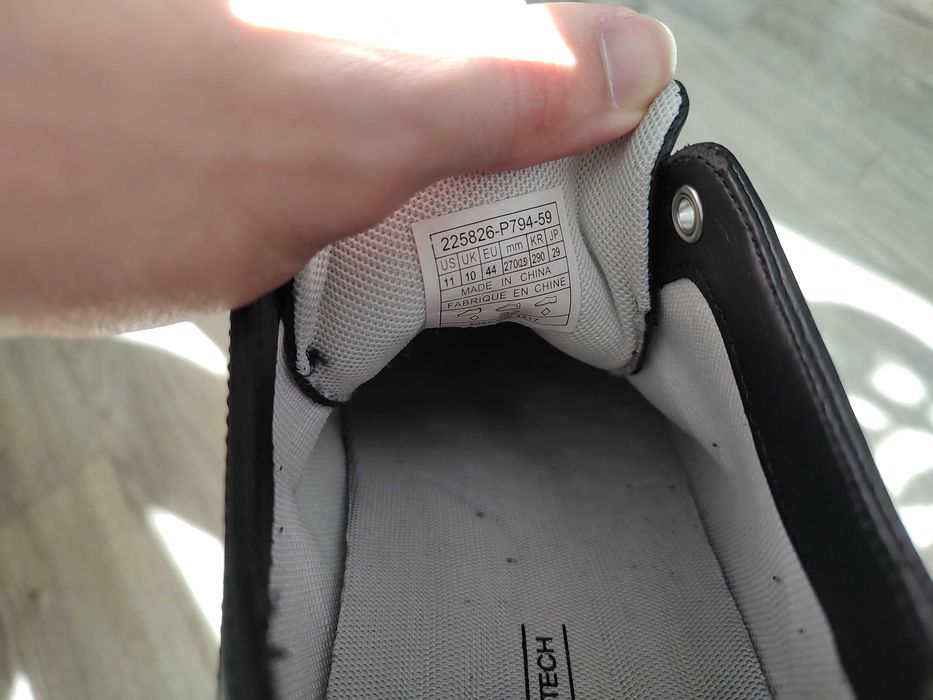 Buty trampki Levi's rozm. 44