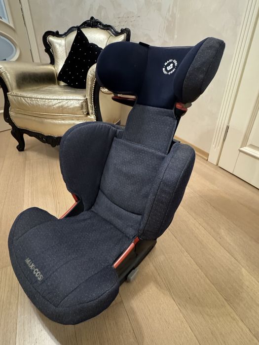 Автокрісло Maxi-Cosi 3-12 років