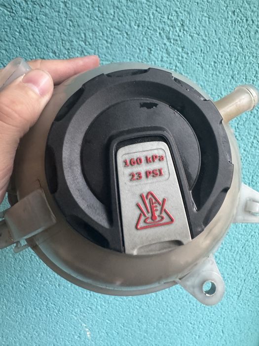 Бачок audi q5, 2021 року