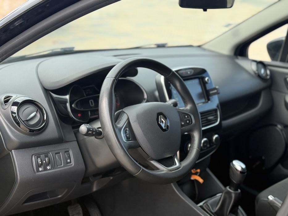 Renault Clio Sport Tourer 1.5 dCi – Nacional (2019) | Apple CarPlay
