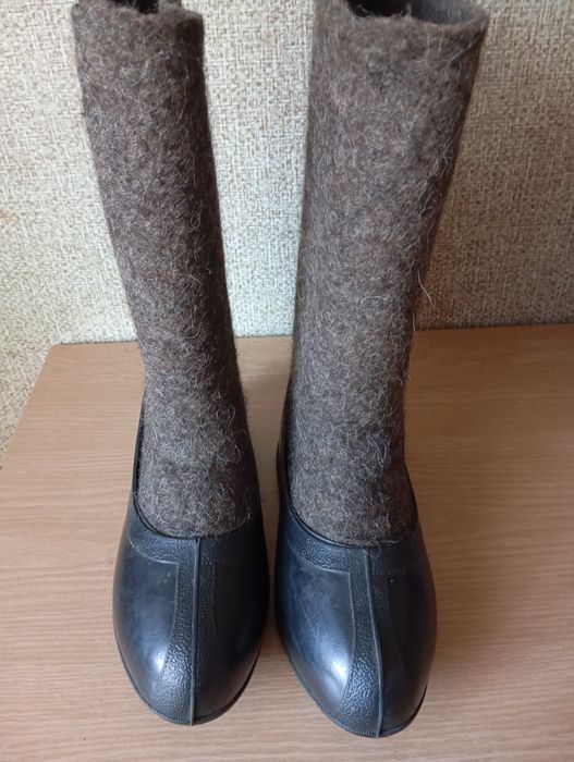 Валянки  битые войлочные