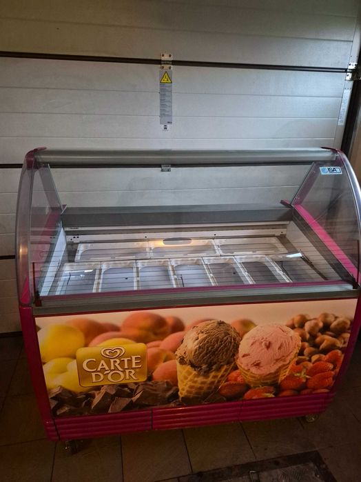 Witryna kuweciarka  lody 10 smaków