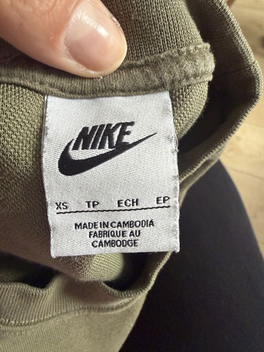 Bluza NIKE TECH ESSENTIALS CREW rozm S khaki/oliw