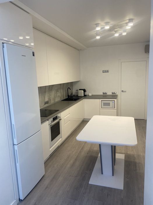 Продаж 1к квартири 43.5 кв. м на вул. Нижня Берегова 2/2К - View 2