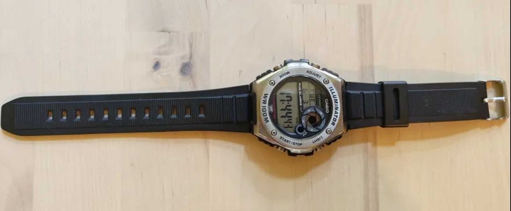 Casio MWD-100H zegarek na rękę