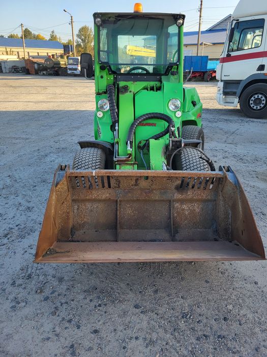 Аренда услуги мини погрузчик, трактор ковш, вилы, ямобур.