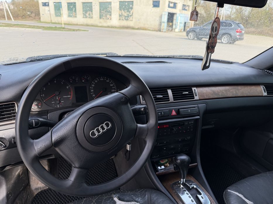 Ауді А6 С5 2,8 бензин/газ автомат