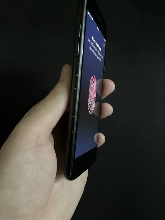 Смартфон Apple iPhone SE 2 (2020) 3/64ГБ 26.4.2 92%