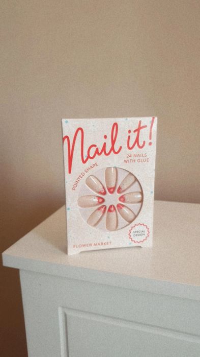 Nowe sztuczne paznokcie tipsy w kwiatuszki migdałki hit wyprzedaż glam