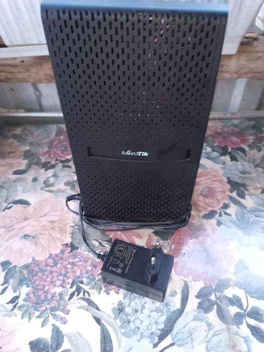 Продам   Mikrotik hAP-ac3-LTE6-kit