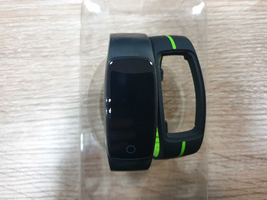 Zegarek opaska sportowa smartband - do wyboru.