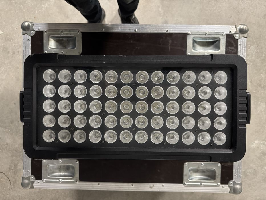Naświetlacz 60x15w RGBW IP