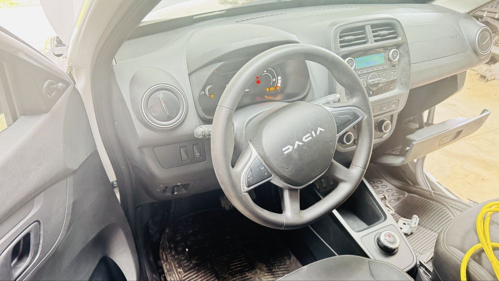 Dacia spring eletrico para pecas