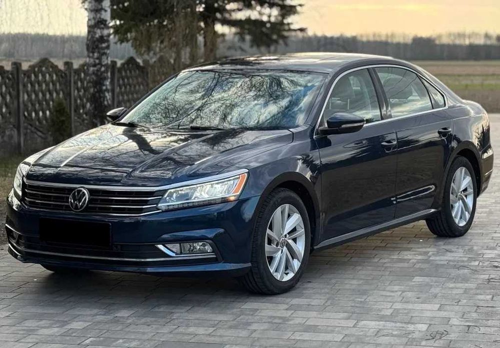 Продам автомобіль Volkswagen Passat 2018 року