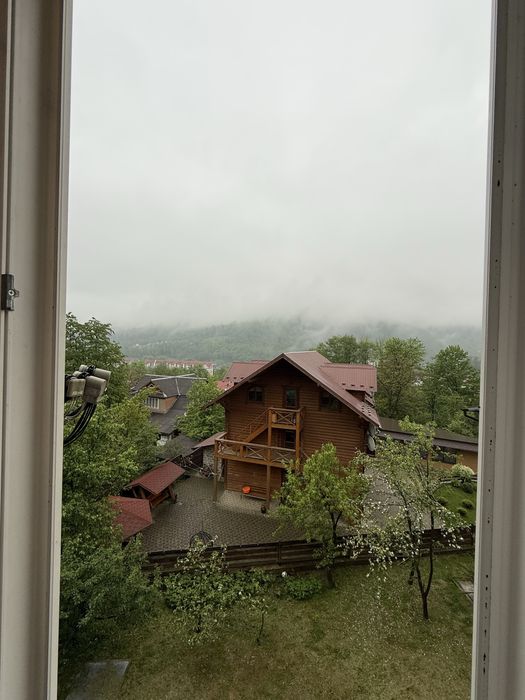 Здається садиба “Під лісом у Гіда!