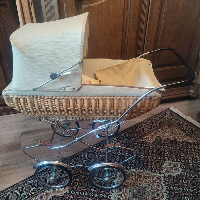 Stary Wózek retro + lalka