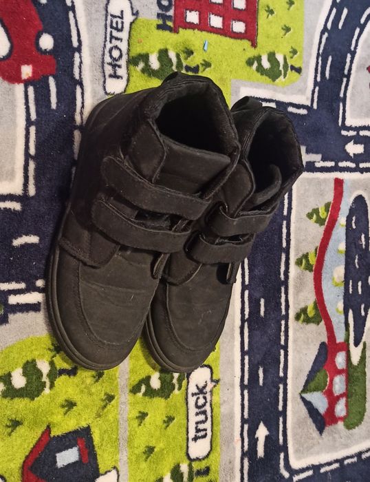 Buty młodzieżowe jesienne