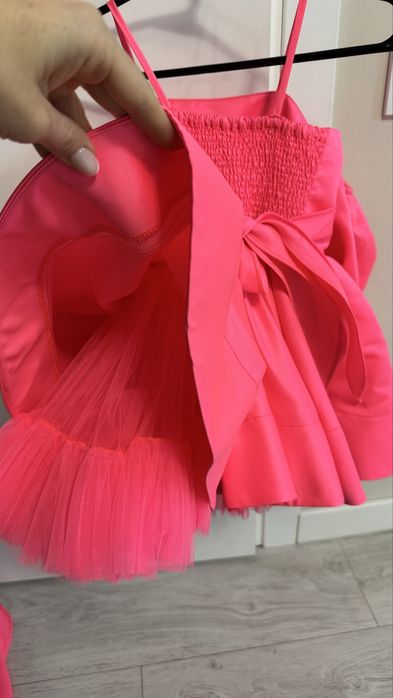 Нарядное платье размер 116-122