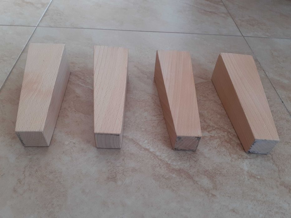 Nogi bukowe ukośne do mebli IKEA, przekrój kwadrat, wysokość 17 [cm]