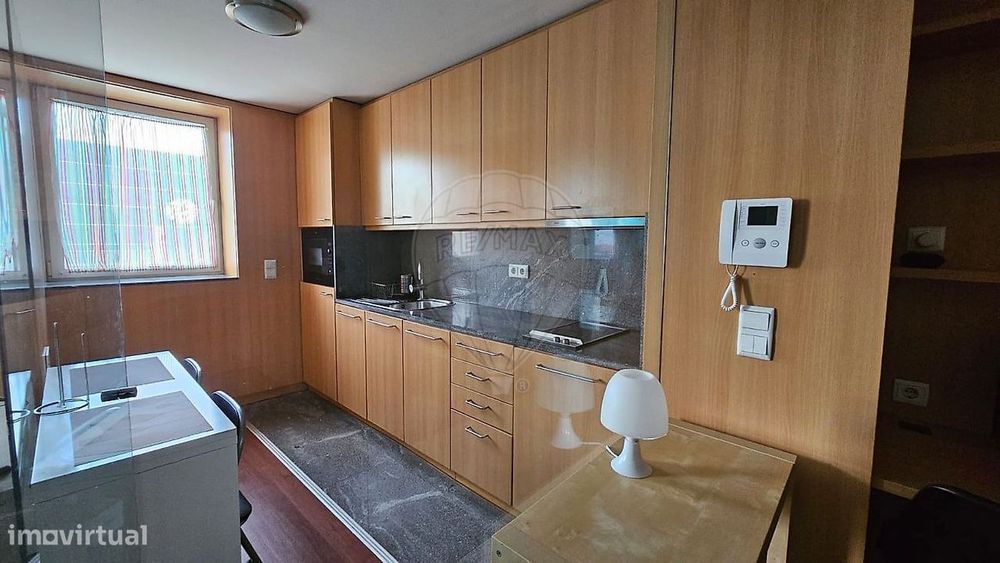 Estúdio T0 para arrendamento