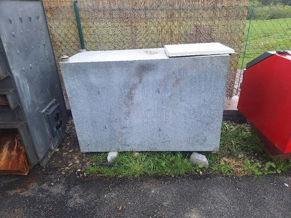 Zbiornik ocynkowany na wodę 1000 l (hydrofor, pompa)