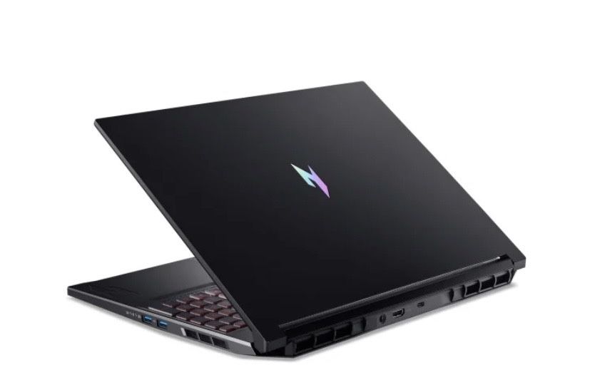 Acer Nitro V 16 AI Ryzen 7-260/64GB/2TB RTX5070