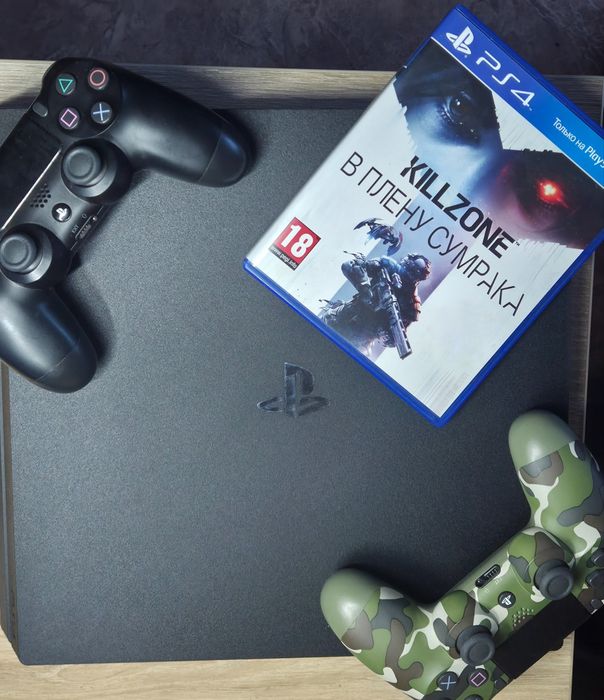 Sony PlayStation 4 Pro 1TB , 2 Геймпади. Ідеальний стан, пломби на місці
