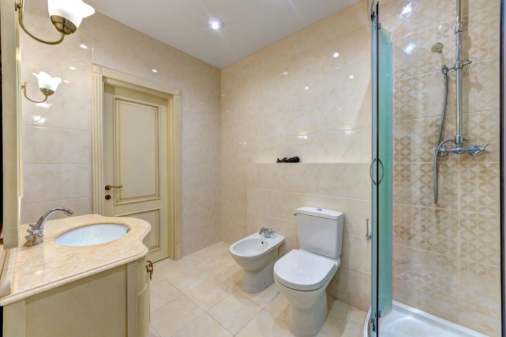 Посуточно 2к в новом доме, ул. Драгомирова, 2а , м Дружбы Народов