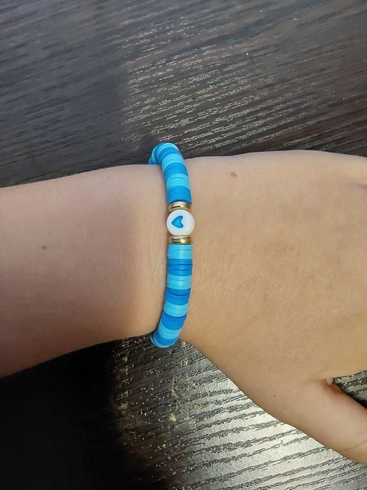 Браслети з бусин