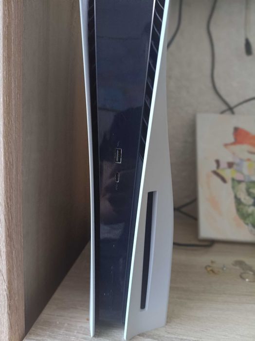приставка PS5 на 1 ТБ з дисководом