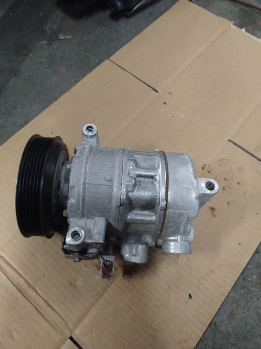 Kompresor klimatyzacji Audi A4 B9 A5