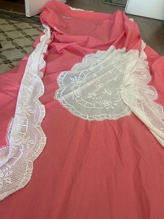 Toalha Linho Bordada com Renda manual
